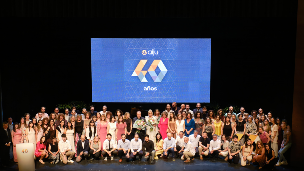 ANIVERSARIO AIJU